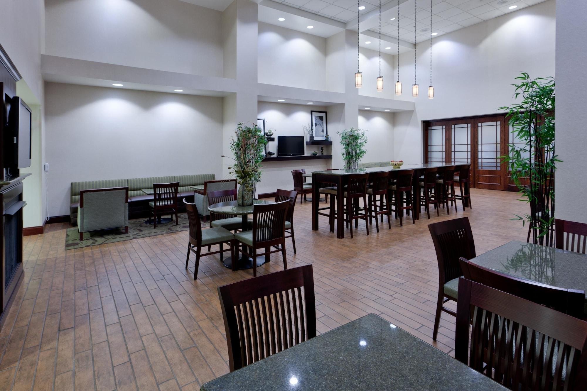 Hampton Inn & Suites By Hilton Syracuse Dewitt East Syracuse Bagian luar foto